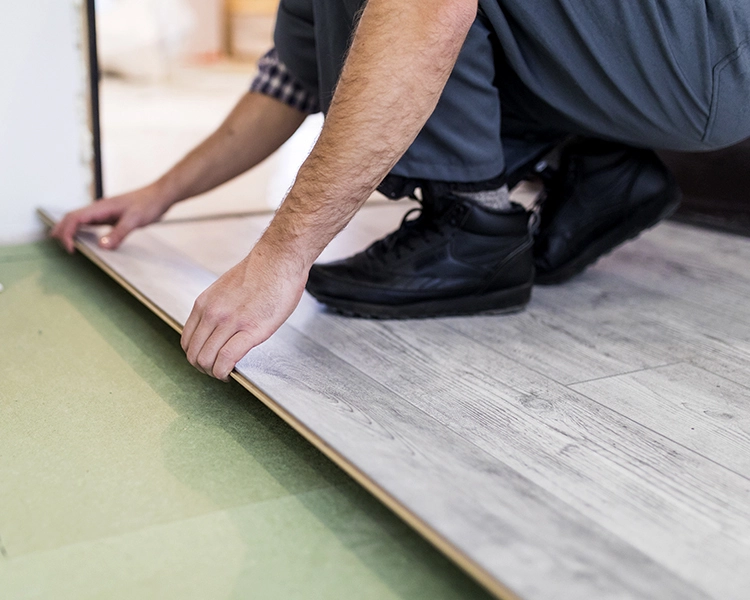 Cât costă să schimbi pardoseala? 