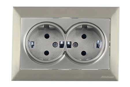 Розетка Mutlusan Candela 2P + E inox 10868