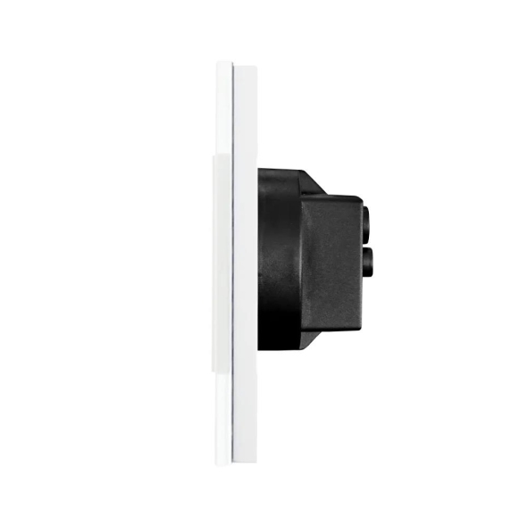 Розетка тройная 16A 86x228mm Белый M3F-T