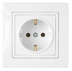  Розетка Bylectrica Uiut 2P + E 3377