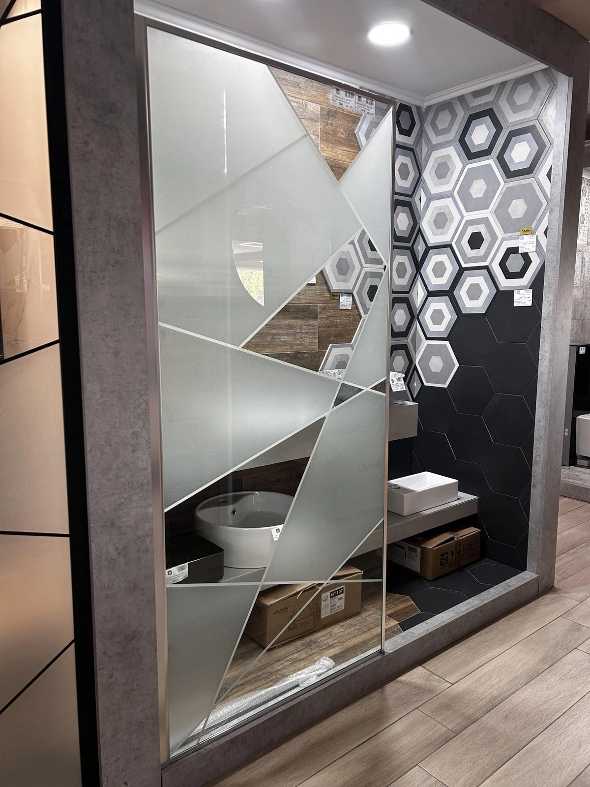 Cabină de duș ДП/С 3032-100C 8mm x190 Abstraction 