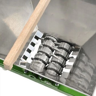 Zdrobitoare pentru struguri 7L 57162 