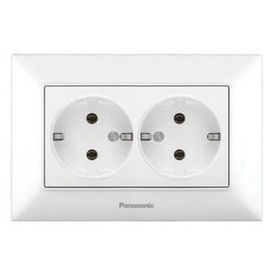 Розетка двойная с заземлением Arkedia Slim 902052