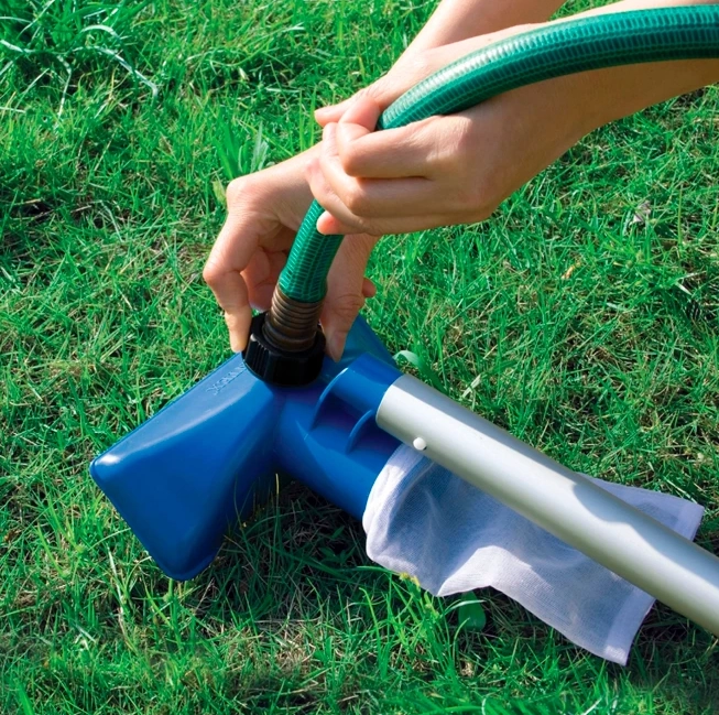 Set de curățare a piscinei Intex 29056 